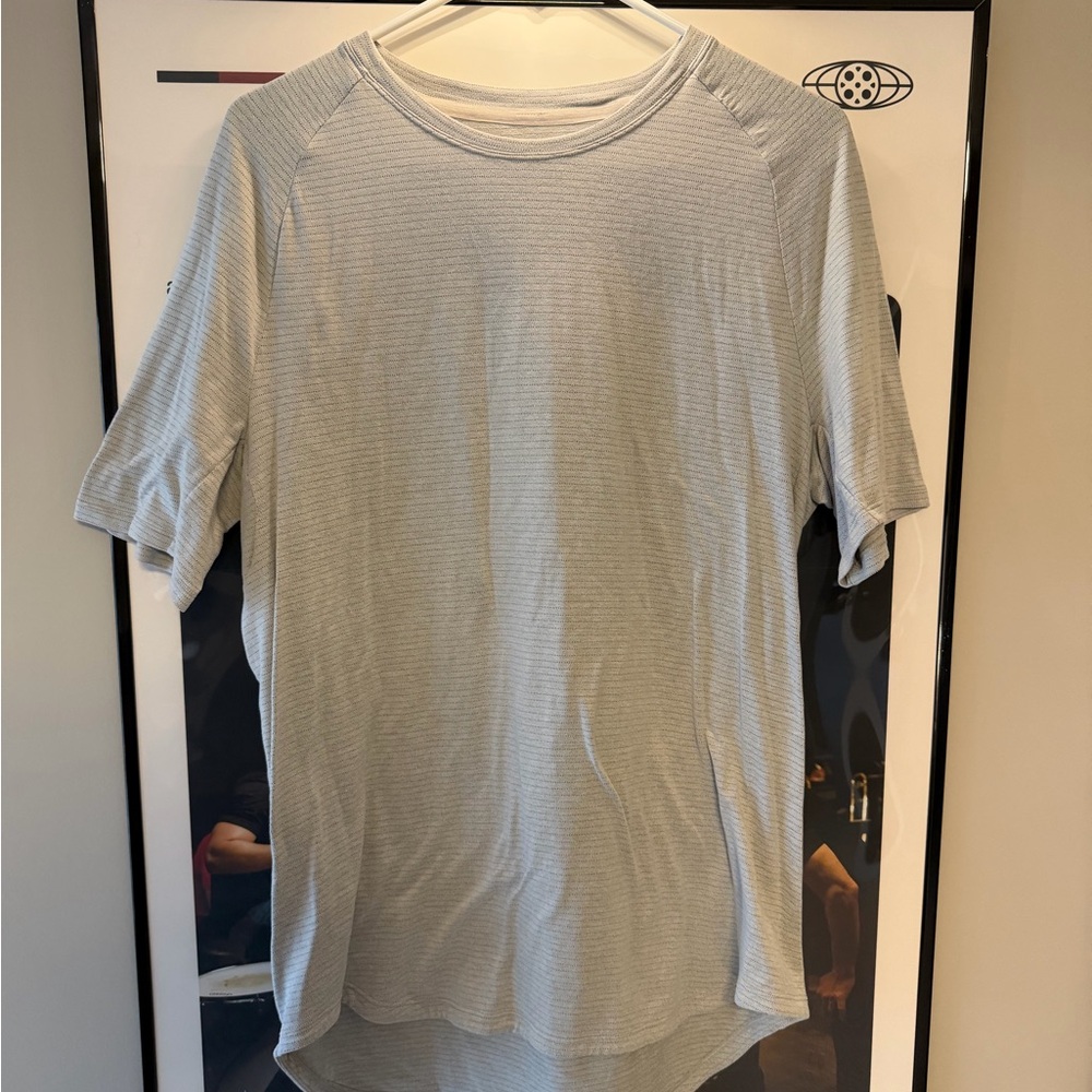 Lululemon license to train shirt - Large